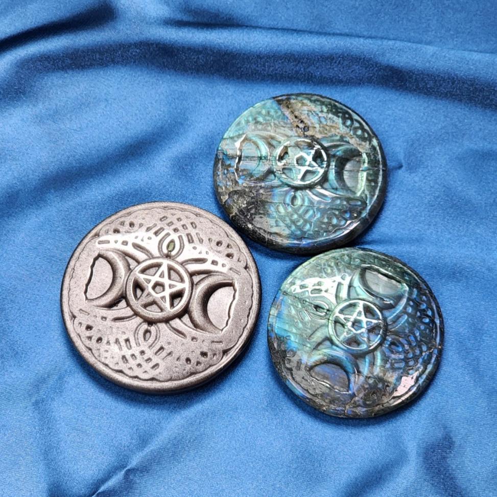 Celtic 3 Moons Carving