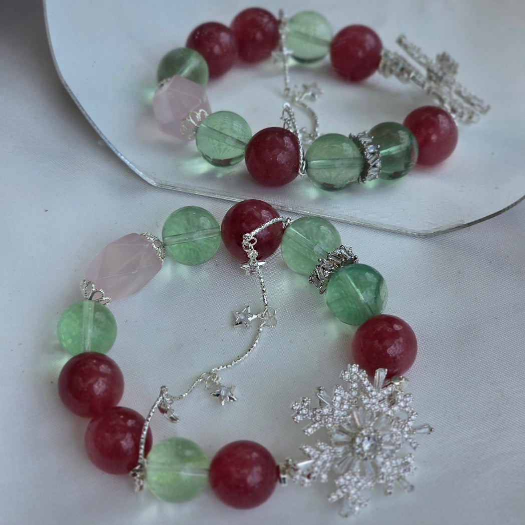 #052. Winterberry Waltz